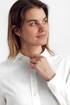 Dameskjorte i Tencel i farven hvid fra Consjus