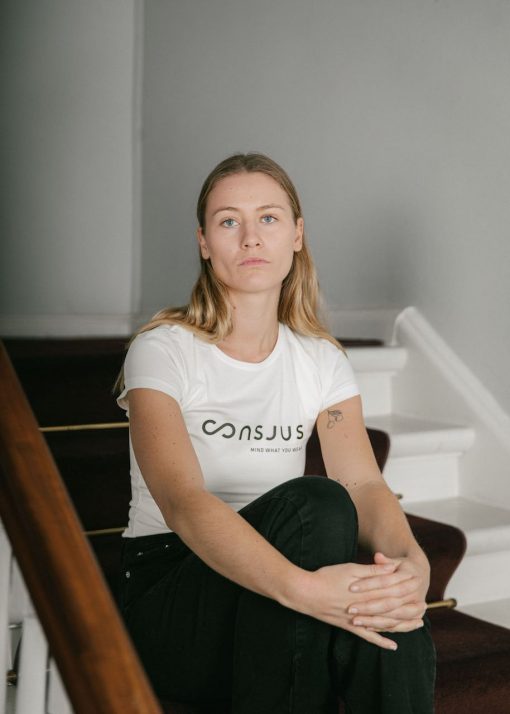 T-SHIRT I ØKOLOGISK BOMULD MED OLIVEN GRØN LOGO - HVID - Image 8